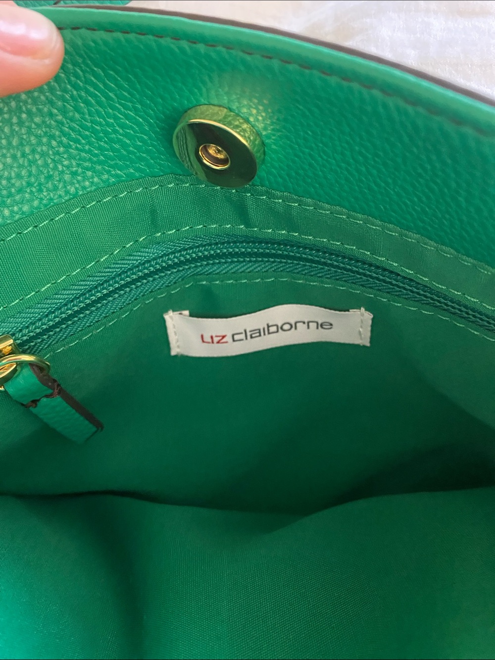 Liz Claiborne Emerald Green Crossbody with Gold Ring Detail - Picture 4 of 9
